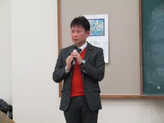 写真:佐藤浩章先生