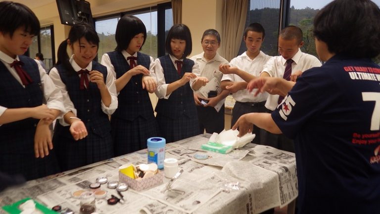 増田高校見学メイク体験