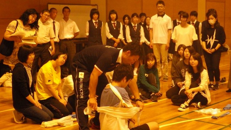 増田高校見学応急処置