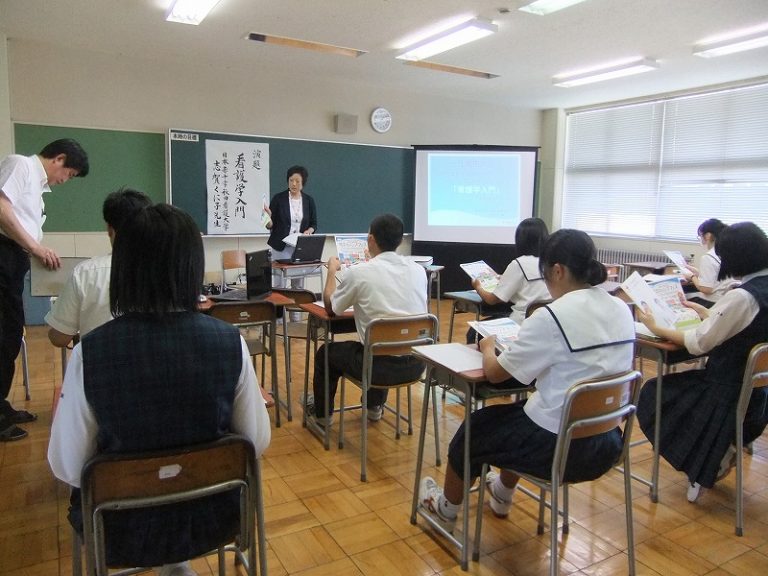 一日増田大学講義の様子