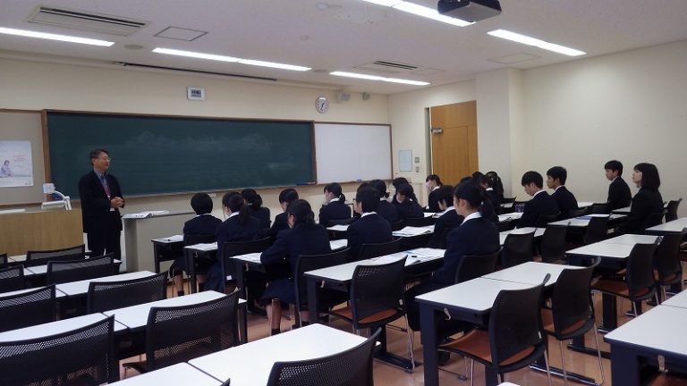 横手城南高校（介護福祉学科）