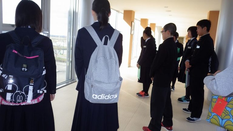 生保内中学校見学の様子