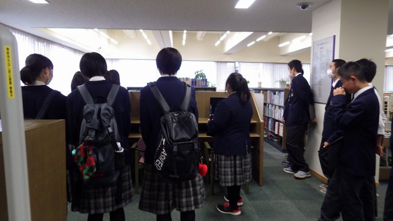 羽後高校見学の様子