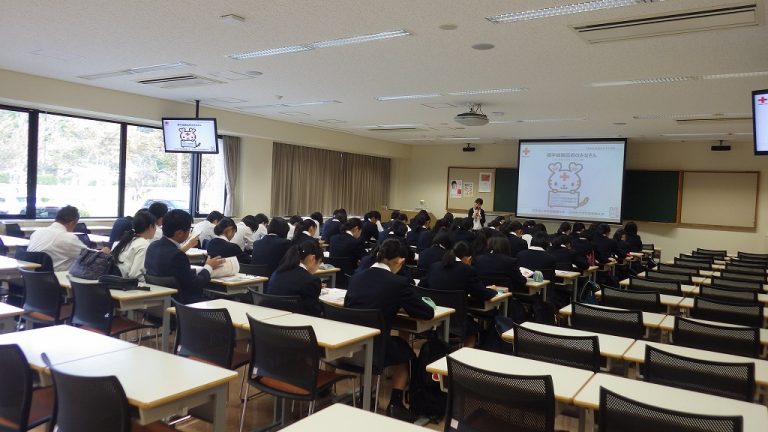 学校説明の様子