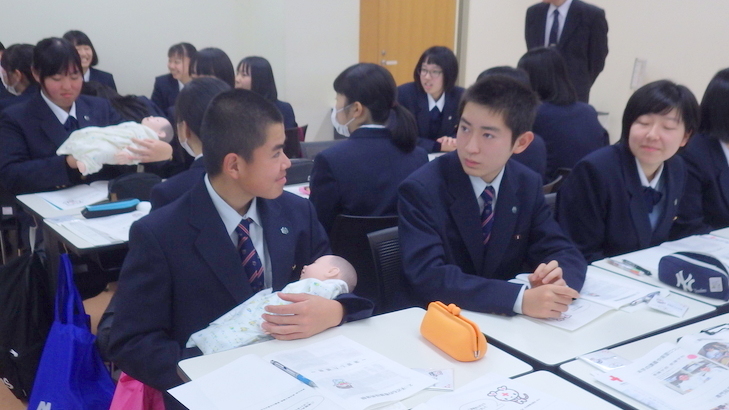 平成高校の皆さんの見学がありました
